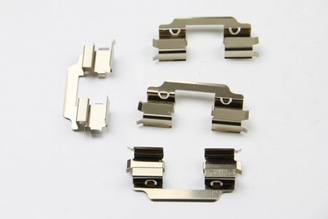 Монтажний к-кт дискових колодок Bmw 1 (E81), 1 (E82), 1 (E87), 1 (E88) Dacia Duster, Logan Express Lancia Ypsilon Mercedes Citan (415), Citan Mixto (415) Mini (R50 0.9-2.0D 06.01- AUTOFREN D42478A