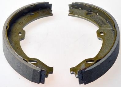 Гальмівні колодки барабанні зад. MB CLS (C219), E (W211, S211), SL (R230) 3.0-6.0 10.01-11.11 DENCKERMANN B120130