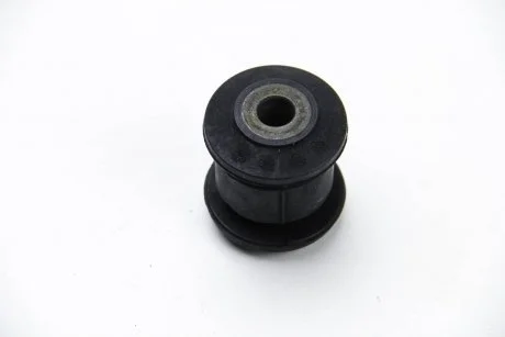 Сайлентблок переднього важеля (спереду) Caddy/Golf 03-/Jetta/Passat 05- BSG BSG 90700032