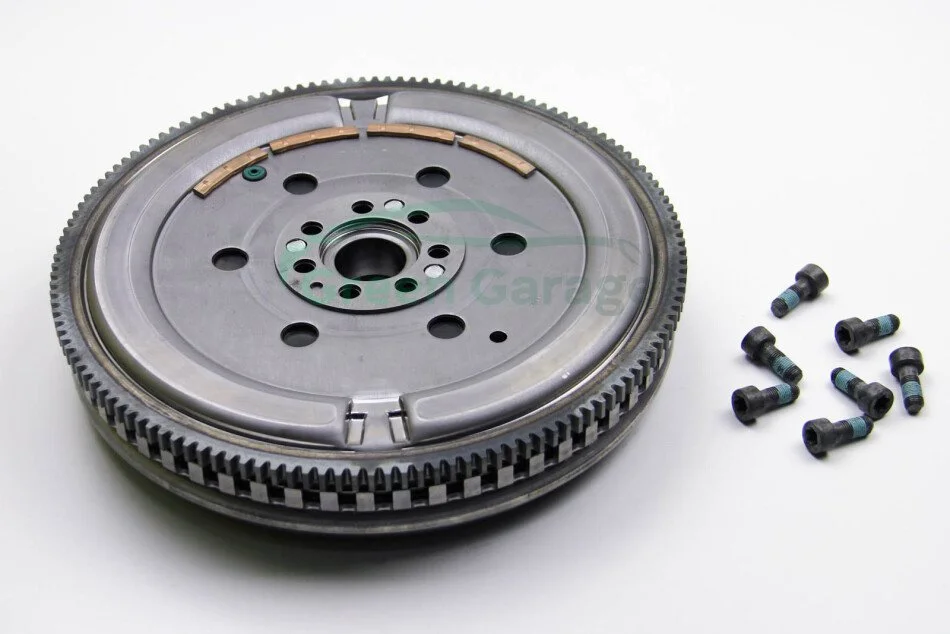 Маховик Kangoo 08-/Duster 10-/Laguna 07-/Clio/Megane 1.5dCi 05- RENAULT 123003948R (фото 1)