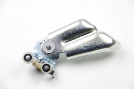 Ролик сдвижной двери Ducato/Boxer 06- (верхний/с кронштейном) 30-134-023 BSG BSG 30134023