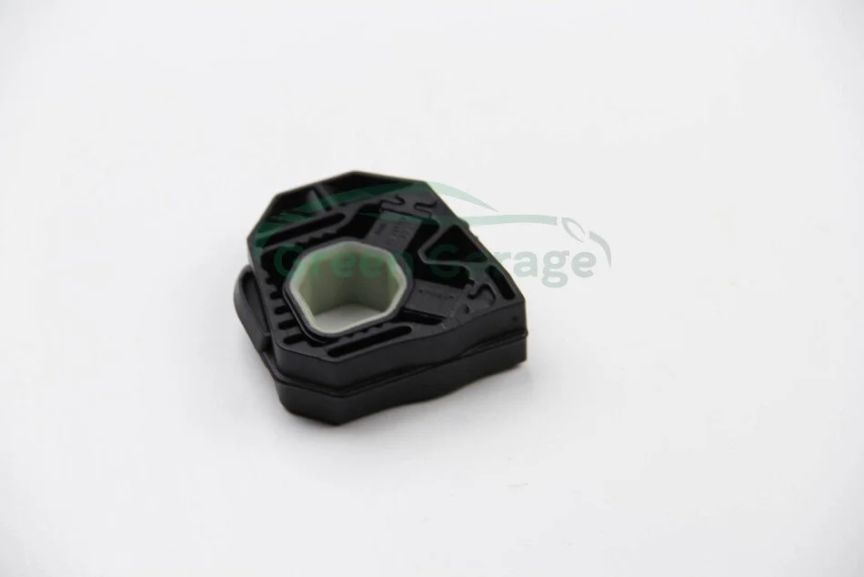 Подушка радиатора (верхняя) Caddy 1.4/1.6/2.0 04- (+AC) VOLKSWAGEN VAG 1K0 121 367 M (фото 1)