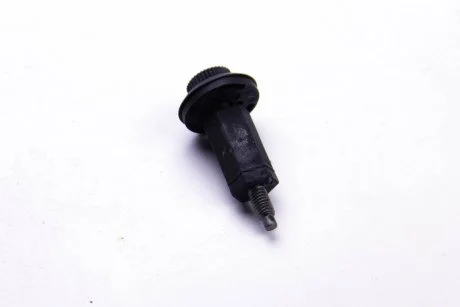 Фиксатор пластиковой крышки двигателя Berlingo/Partner 2.0HDI METALCAUCHO Metalcaucho 04479
