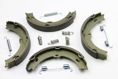 Колодки ручного тормоза Sprinter/Crafter 06- (с пружинками) 60-205-009 BSG BSG 60205009