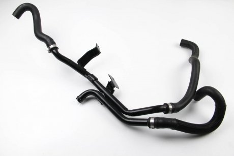 Патрубок системы охлаждения Fiorino/Nemo/Bipper 1.4HDI 08- 70-720-082 BSG BSG 70720082