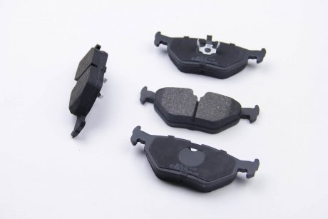 Тормозные колодки зад. BMW 3(E36, E46)/5(E34)/7(E32) 86-06 (ATE) (122x45x16) Bremsi BP2415