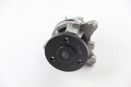 Водяной насос Focus/Fiesta 1.8/2.0 Mazda 3/5/6 Volvo 04- SALERI SIL PA1138