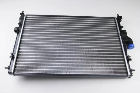 Радиатор воды Duster/Logan/Sandero 1.5dCi/1.6 06- (590x415x20) ASAM 30917