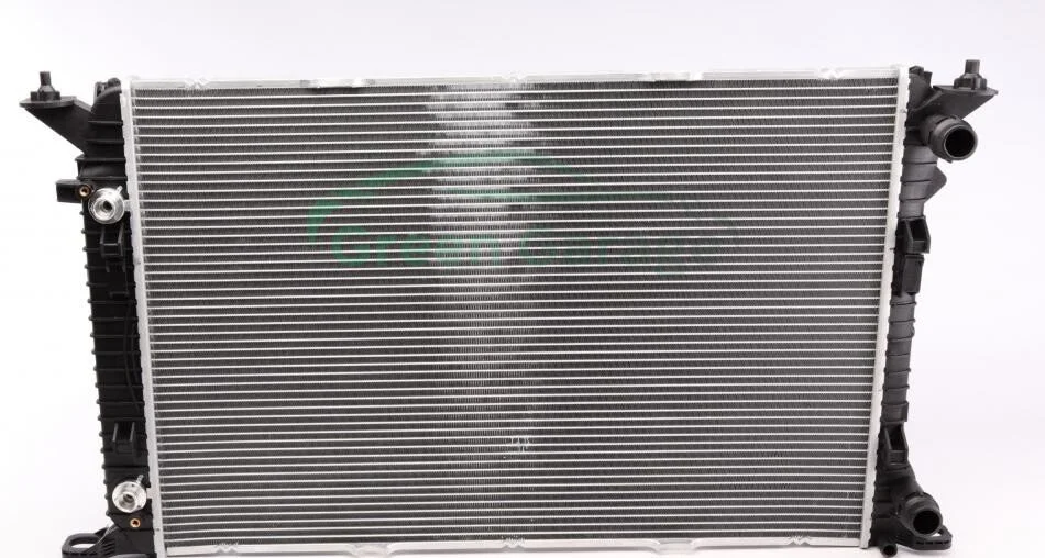 Радіатор охолодження AAudi A4, A4 Allroad, A5, A6, Q3, Q5 1.4-3.0D 10.07- NRF 53718 (фото 1)