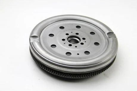 Маховик (с комплектом сцепления) Caddy 1.9TDI (77kw) 03- LUK 600 0016 00
