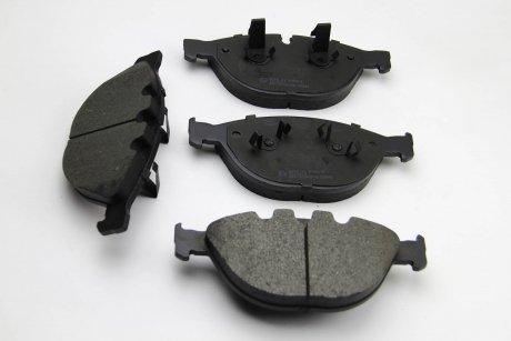 Тормозные колодки перед. BMW 5(E60)/7(E65) 04-10 (ATE) (193,2x79,2x20,8) Bremsi BP3095