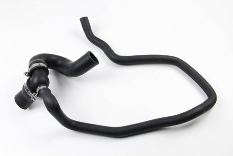 Патрубок радиатора воды Combo 1.3CDTI 01- нижний 65-720-045 BSG BSG 65720045