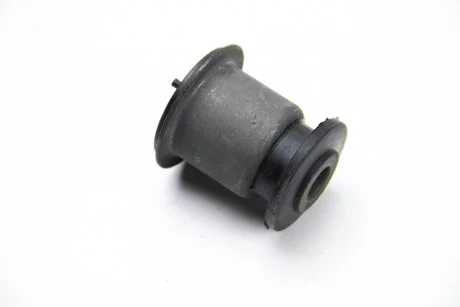 Сайлентблок переднього важеля T5 03- (передній) BSG BSG 90700042
