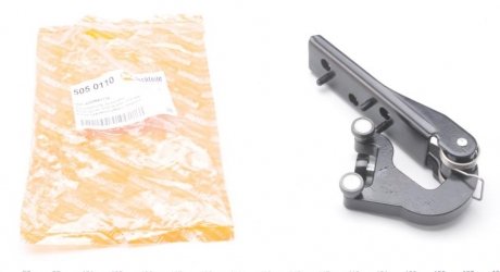 Ролик двери (боковой/средний) Renault Master 10- (с кронштейном) AUTOTECHTEILE 505 0110