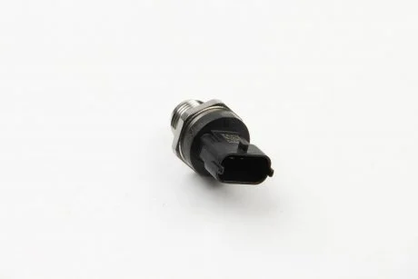 Датчик тиску палива (CR) Doblo 1.3MJTD BOSCH 0 281 006 053