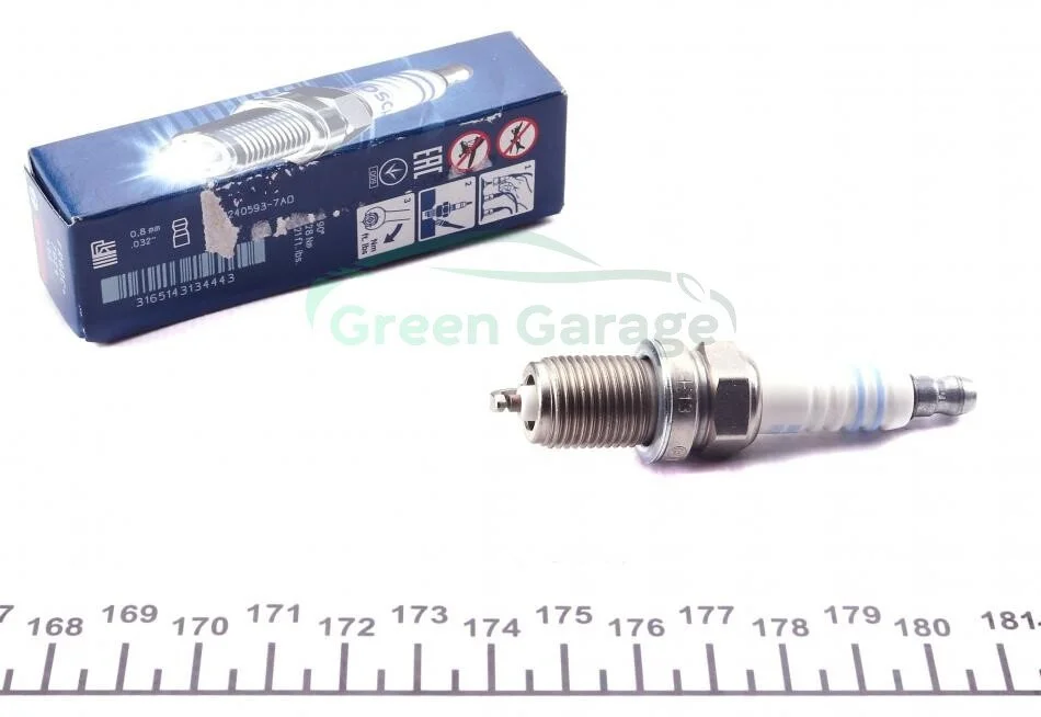 Свічка запалювання 0.8 FR6DCE NICKEL (RENAULT, TOYOTA) (вир-во) BOSCH 0 242 240 593 (фото 1)
