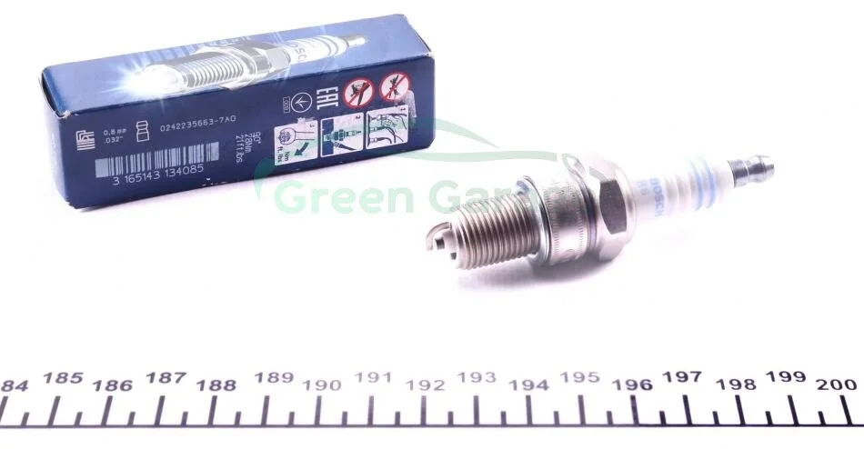 Свічка запалювання WR7DCE 0.8 NICKEL (DAEWOO LANOS, LADA) (вир-во) BOSCH 0 242 235 663 (фото 1)