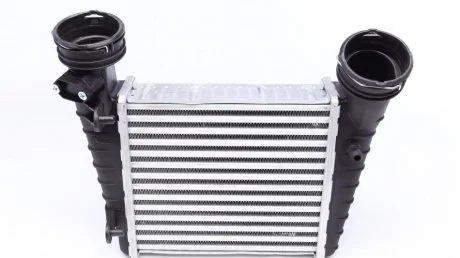Радіатор інтеркулера VAG Superb/Passat 1.8T AWT 2001- NRF 30147A