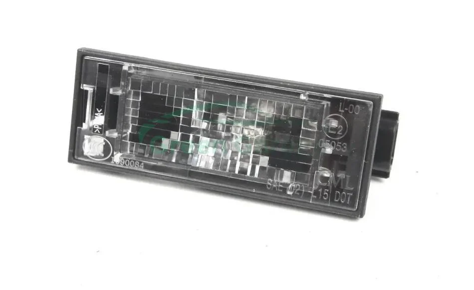 Фонарь подсветки номера Megane II/III/Master II/III RENAULT 8200480127 (фото 1)