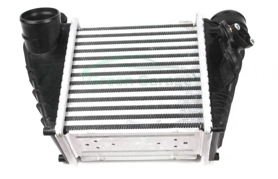 Радiатор iнтеркулера Audi/VW 1.8T/1.9TDI 96- NRF 30847 (фото 1)