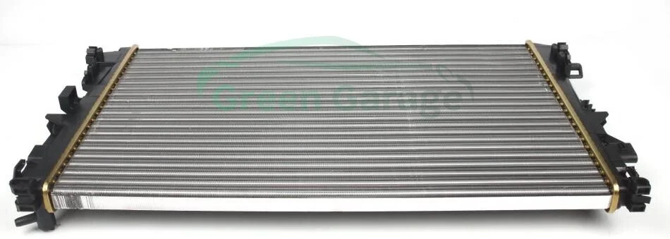Радіатор охолодження MB Vito W639 2.2CDI 03- NRF 53801 (фото 1)