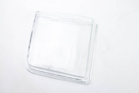 Скло фари LT 96-06 Пр. BSG BSG 90801003