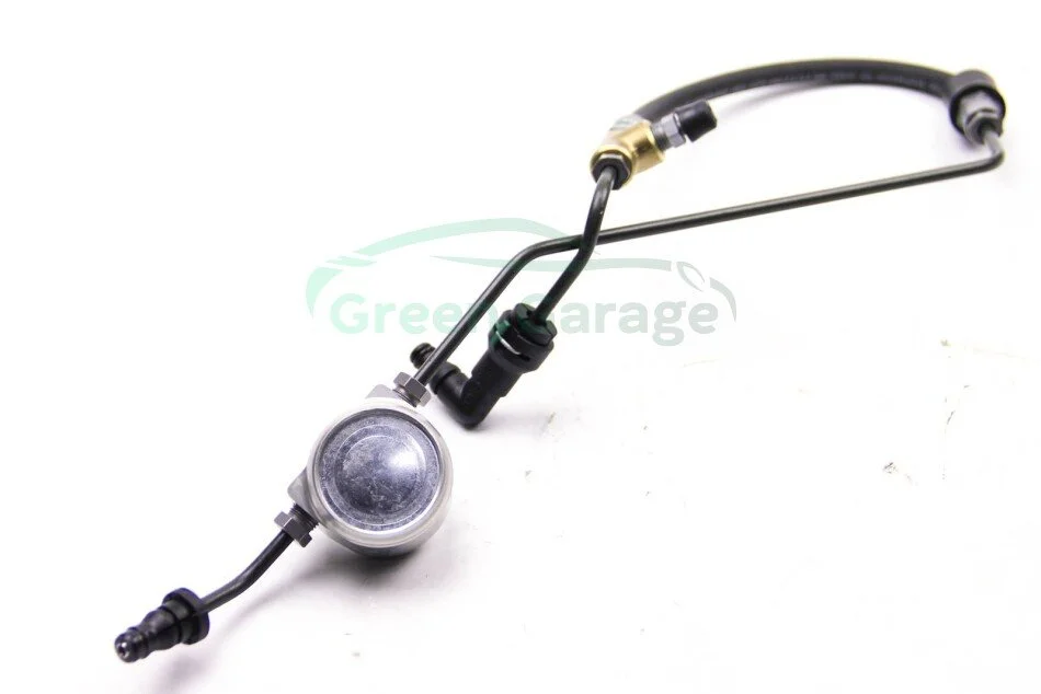 Трубка цилиндра сцепления Trafic 2.0dCi 06- RENAULT 8200860426 (фото 1)
