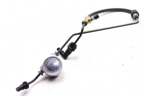 Трубка цилиндра сцепления Trafic 2.0dCi 06- RENAULT 8200860426