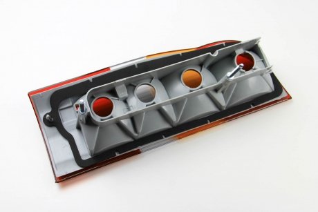 Фонарь задний Transit V184 00- Пр. (желт.) BSG BSG 30805005