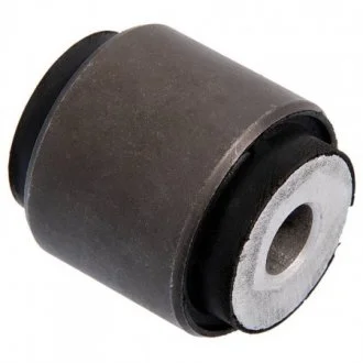 Сайлентблок рычага Nissan FX 35/45 03-08 FEBEST NAB215