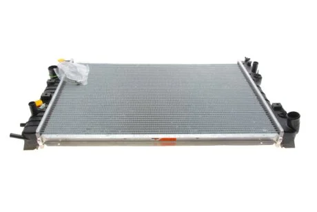 Радiатор Opel Omega B 2,5-3,0 V6 94-00 NRF 529689