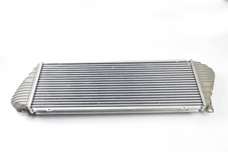 Радиатор интеркулера Sprinter/LT 95-06 BSG BSG 90535001