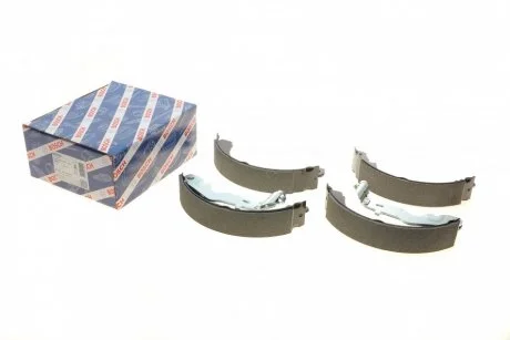 Колодка торм. барабан. RENAULT Duster задн. (пр-во Bosch) BOSCH 0986487774