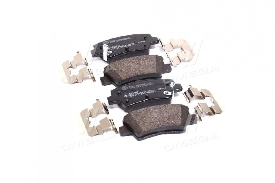 Колодка торм. диск. HYUNDAI ACCENT IV, SONATA V задн. (пр-во) BREMBO P30 067 (фото 1)