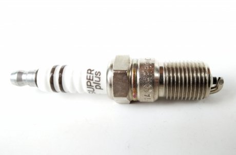 Свеча зажигания HR8DCE NICKEL (MB) BOSCH 0 242 229 655