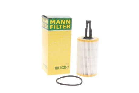 Фильтр масляный двигателя MB E (W/S212), S (W221) 3.0-5.0 BlueEFFICIENCY 10- (пр-во) MANN HU7025Z