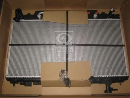 Радиатор охлаждения TOYOTA RAV 4 II (A20) (00-) 2.0/2.4 AT (пр-во Nissens) NISSENS 64644A