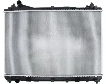Радиатор охлаждения SUZUKI GRAND VITARA 2,0; 2,4 MT (пр-во Nissens) NISSENS 64200