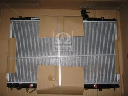 Радиатор охлаждения HYUNDAI Santa Fe II (CM) (пр-во Nissens) NISSENS 67505