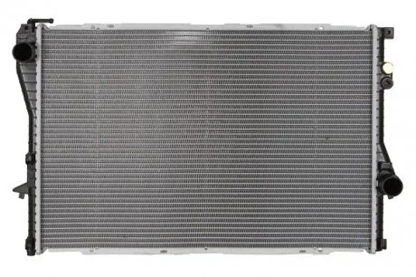 Радиатор охлаждения BMW 5 E39 (95-)/7 E38 (94-) (пр-во Nissens) NISSENS 60752A