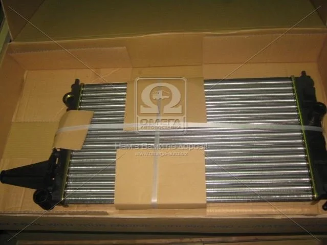 Радиатор охлаждения OPEL VECTRA A (88-) 1.4/1.6i (пр-во Nissens) NISSENS 632231 (фото 1)