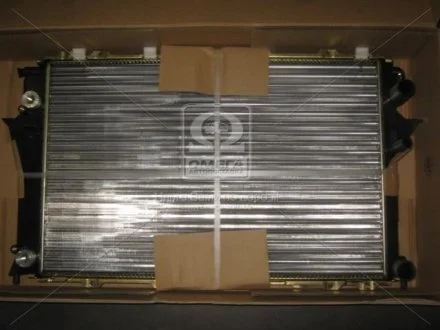 Радиатор охлаждения AUDI 100 (C4) (90-) /A 6 (C4) (94-) (пр-во Nissens) NISSENS 60477