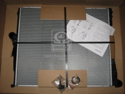 Радиатор охлождения BMW X3 E83 (04-) (пр-во Nissens) NISSENS 60803A