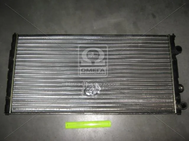 Радиатор охлаждения VW PASSAT B4 (93-) 1.6-2.9i (пр-во Nissens) NISSENS 65252 (фото 1)