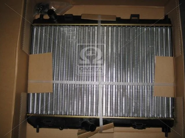 Радиатор охлождения FORD (пр-во Nissens) NISSENS 69235 (фото 1)