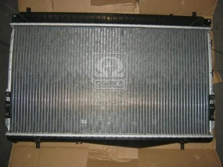 Радиатор охлаждения CHEVROLET LACETTI 1,6-1,8 (пр-во Nissens) NISSENS 61633