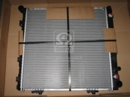 Радиатор охлаждения MERCEDES E-CLASS W 124 (84-) E 220 (пр-во Nissens) NISSENS 62763A