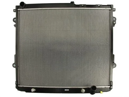 Радиатор охлождения TOYOTA LAND CRUISER J200 (08-) 4.5 TD (пр-во Nissens) NISSENS 646826
