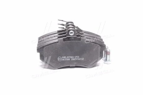 Колодка торм. диск. SEAT CORDOBA (6K2/C2), IBIZA II (6K1), VW GOLF II передн. (пр-во) LPR 05P613