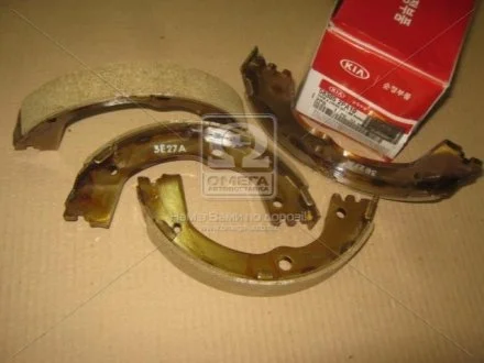 Колодки тормозные стояночного тормоза барабанные Hyundai Santa Fe 10-/Kia Sorento 09- (пр-во Mobis) Hyundai/Kia/Mobis 583052PA10